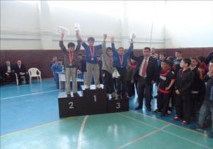 Erzurum'da güreş fırtınası esti